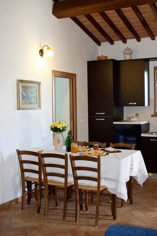 Agriturismo Rosa Dei Venti Pomarance Kültér fotó