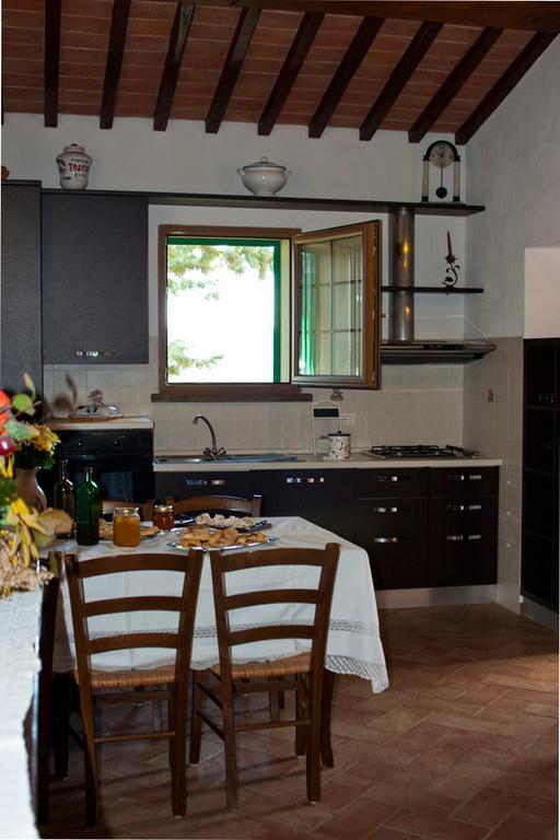 Agriturismo Rosa Dei Venti Pomarance Kültér fotó